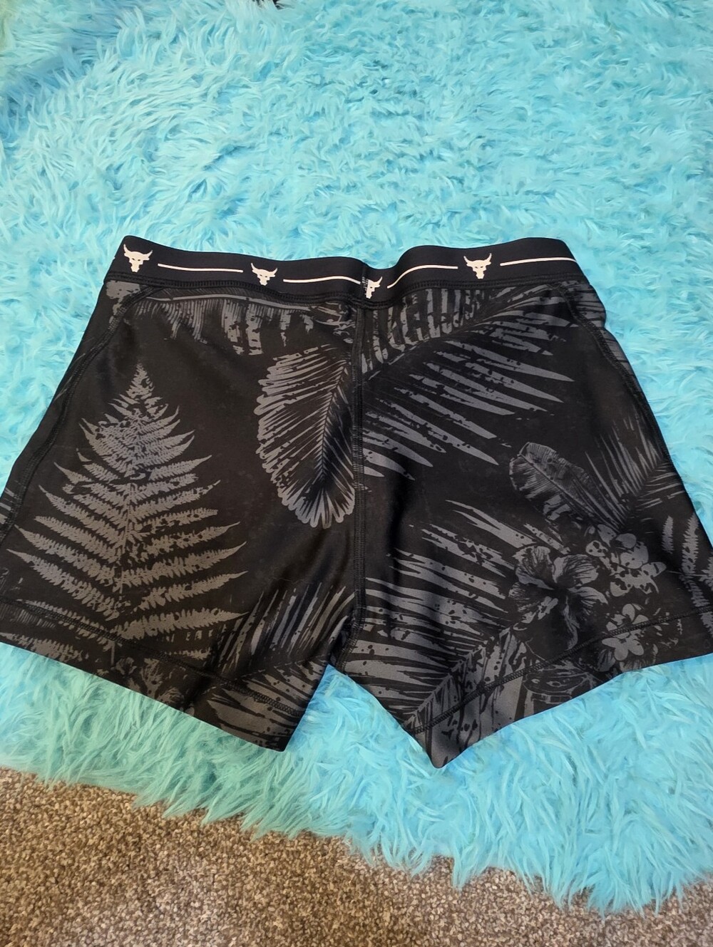 Under Armour Black Botanical Performance Shorts - Picture 3 of 4